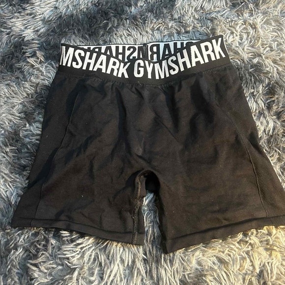 Black Gymshark Logo Waistband Spandex Biker Shorts - Picture 1 of 3